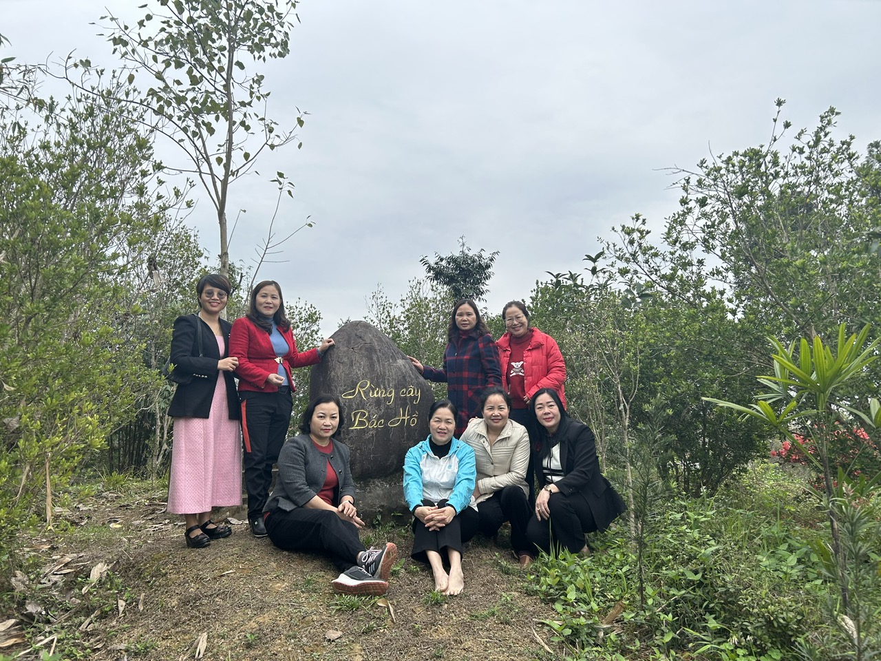 Hội Nữ trí thức tỉnh Thái Nguyên hưởng ứng phong trào trồng cây nhân ngày 8/3