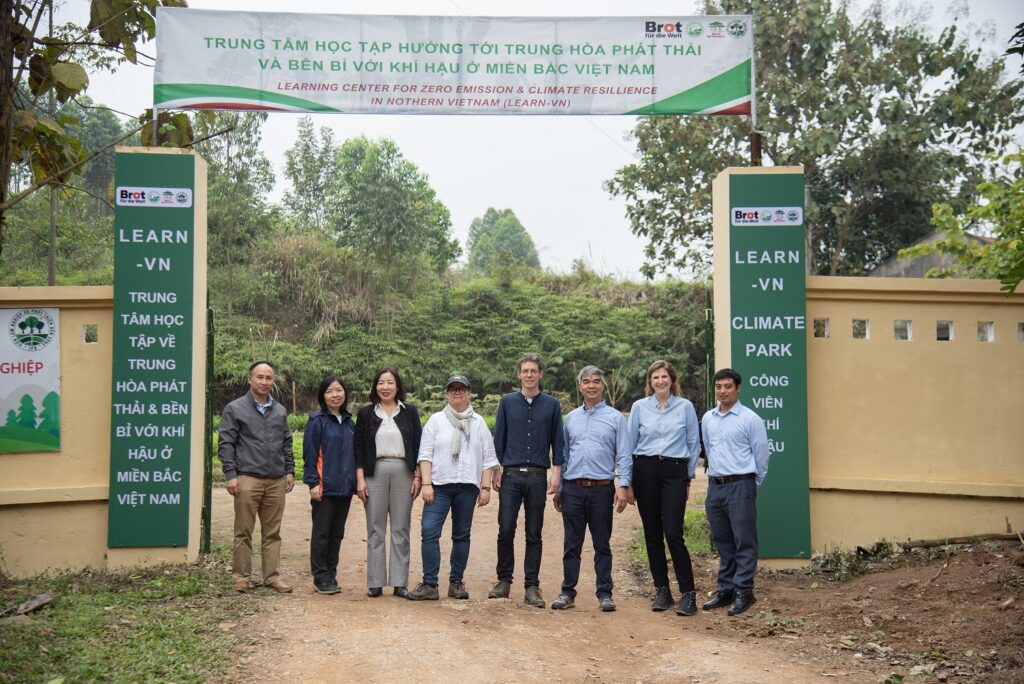 Chuyến thăm và làm việc tại Trường Đại học Nông Lâm Thái Nguyên của đoàn công tác Tổ chức Bánh mỳ cho Thế giới và Tổ chức Nghiên cứu Nông Lâm Quốc tế Thái Nguyên, 22/3/2024